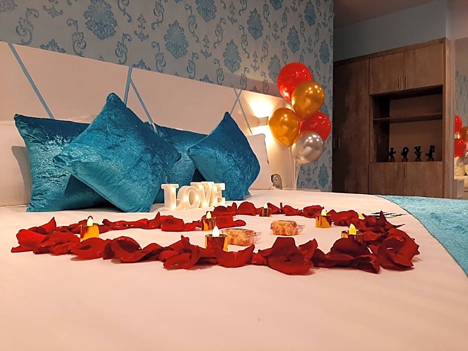 LUMA PLAZA HOTEL