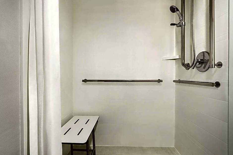 Hampton Inn By Hilton Dulles/Cascades