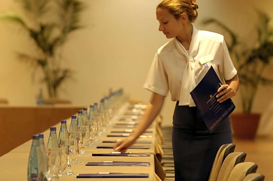 Constantinou Bros Athena Royal Beach Hotel