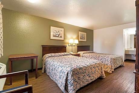 Double Room with Two Double Beds - Smoking