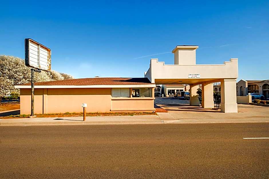 OYO Hotel Elk City OK Route 66