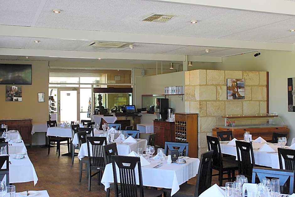 Hospitality Inn Geraldton SureStay Collection by Best Western