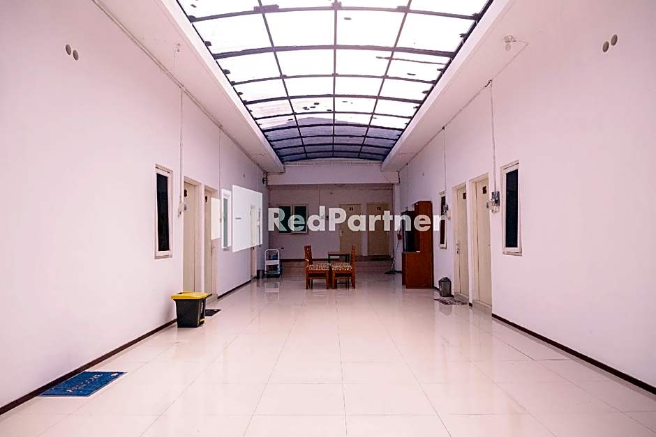 Kost Jennaira Syariah Jogja City Mall Yogyakarta by Reddoorz – Yogyakarta, MN
