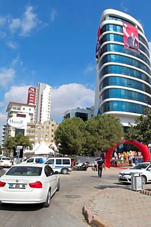 Yol İş Holiday Adana Otel