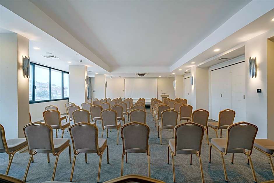 BW Izmir Hotel