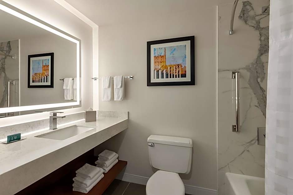 DoubleTree By Hilton Hotel Minneapolis-Bloomington South