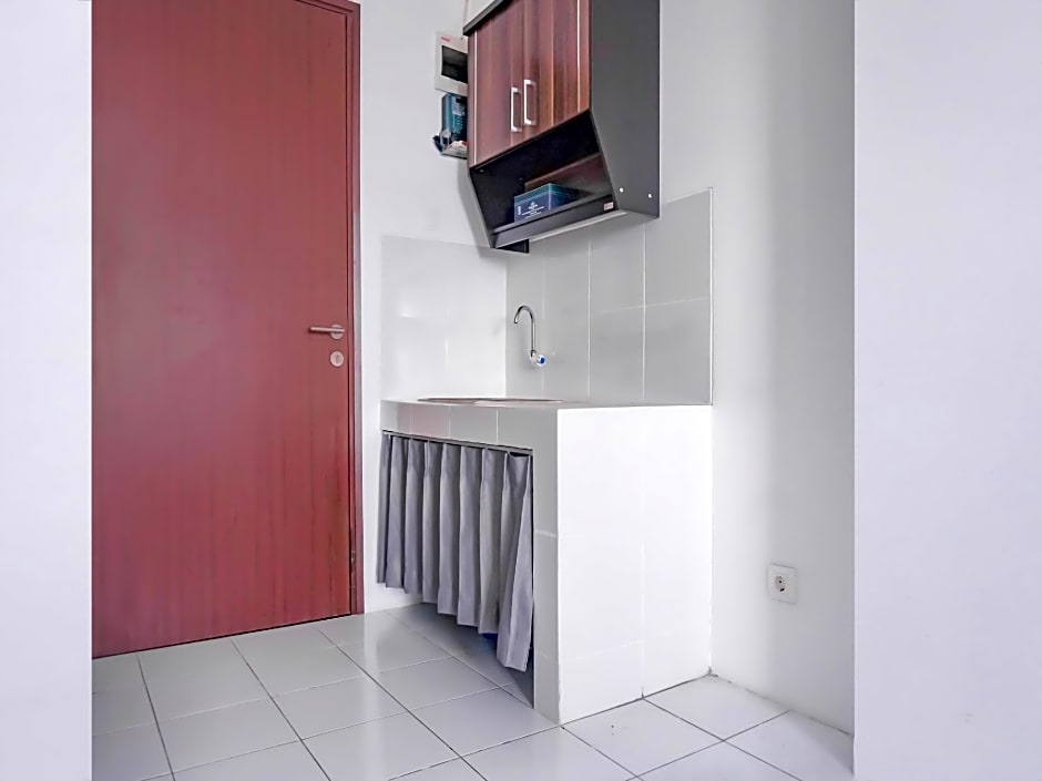 OYO 90241 Gunung Putri Square Apartment