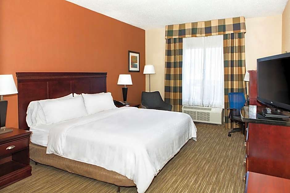 Holiday Inn Express & Suites Chambersburg By IHG