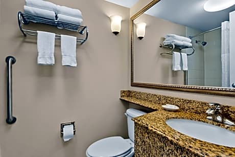 2 Queen Beds Suite Nonsmoking
