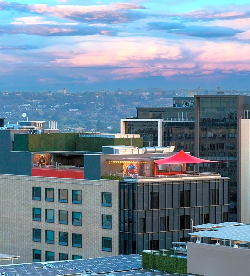 Radisson RED Hotel, Johannesburg Rosebank