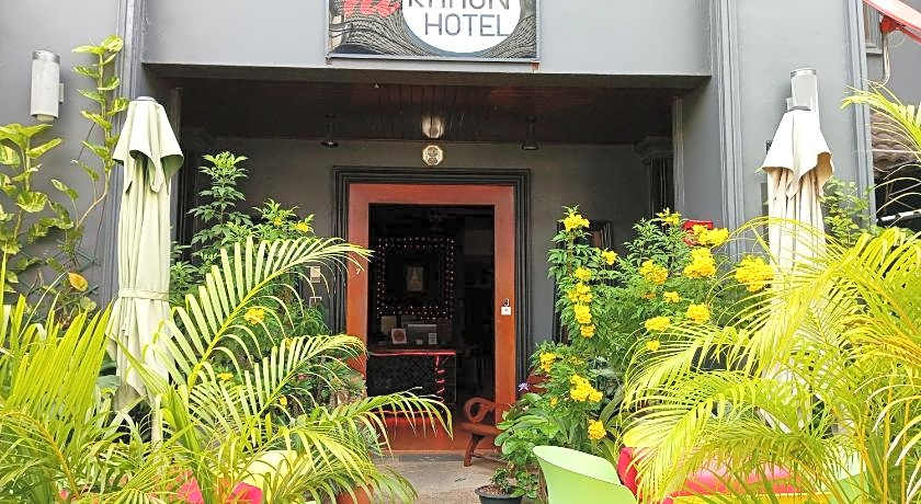 HI Karon Beach Hotel