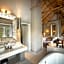 Clifftop Exclusive Safari Hideaway