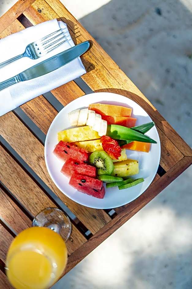 Papagayo Golden Palms Beachfront Hotel