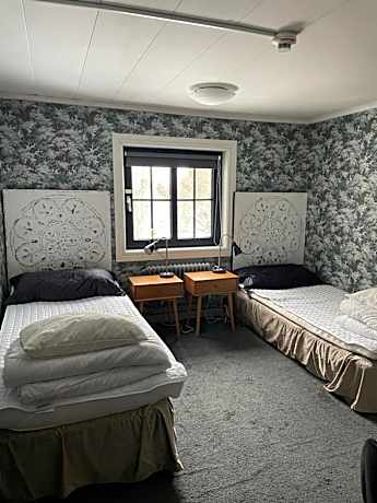 Twin Room 9 (Floor 3)