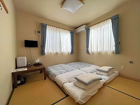 Economy Double or Twin Room