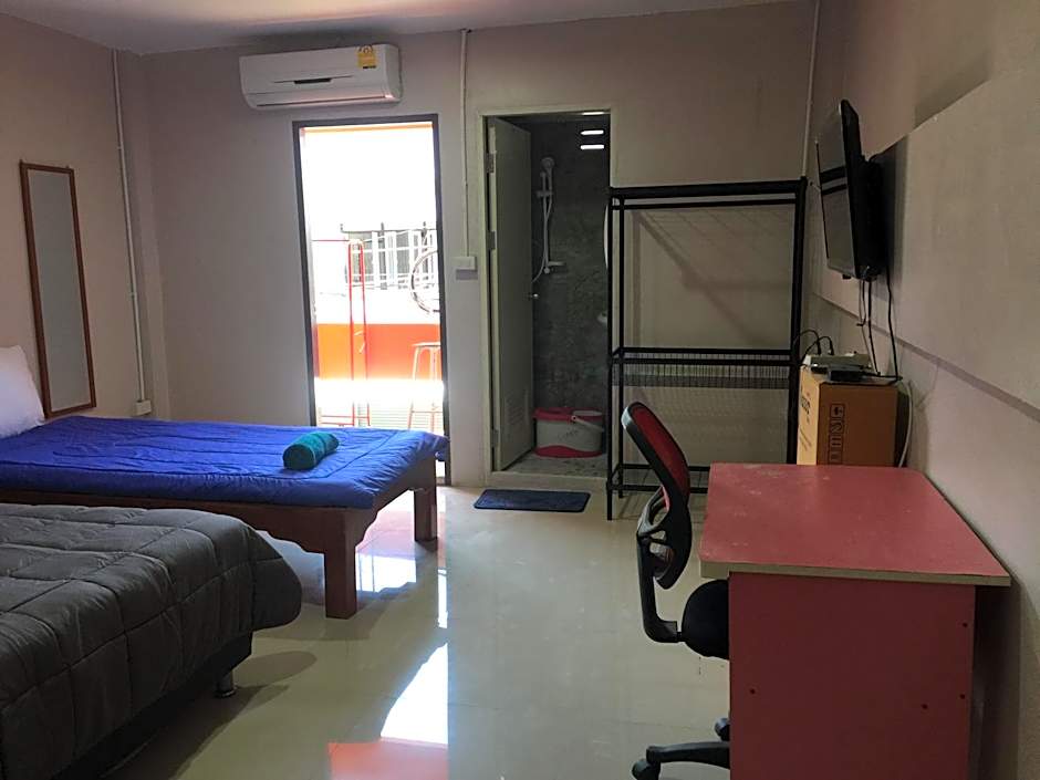 SMILE HOME GUESTHOUSE