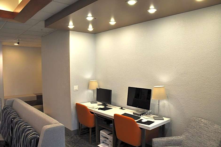 Holiday Inn Express & Suites St. Croix Valley By IHG