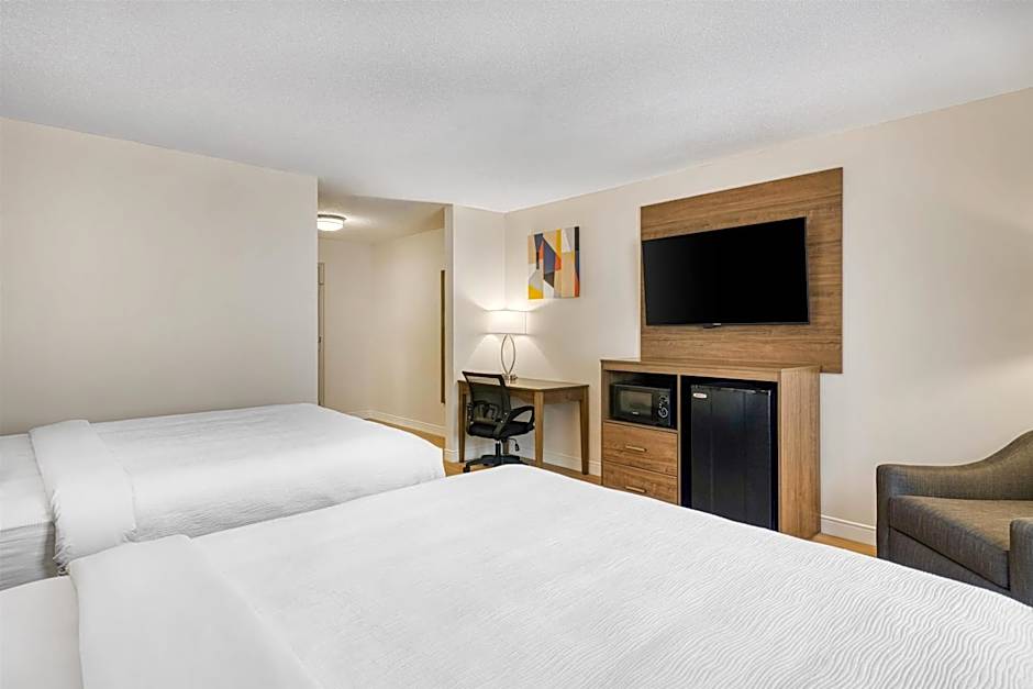 Baldwin Inn & Suites, SureStay Collection by Best Western