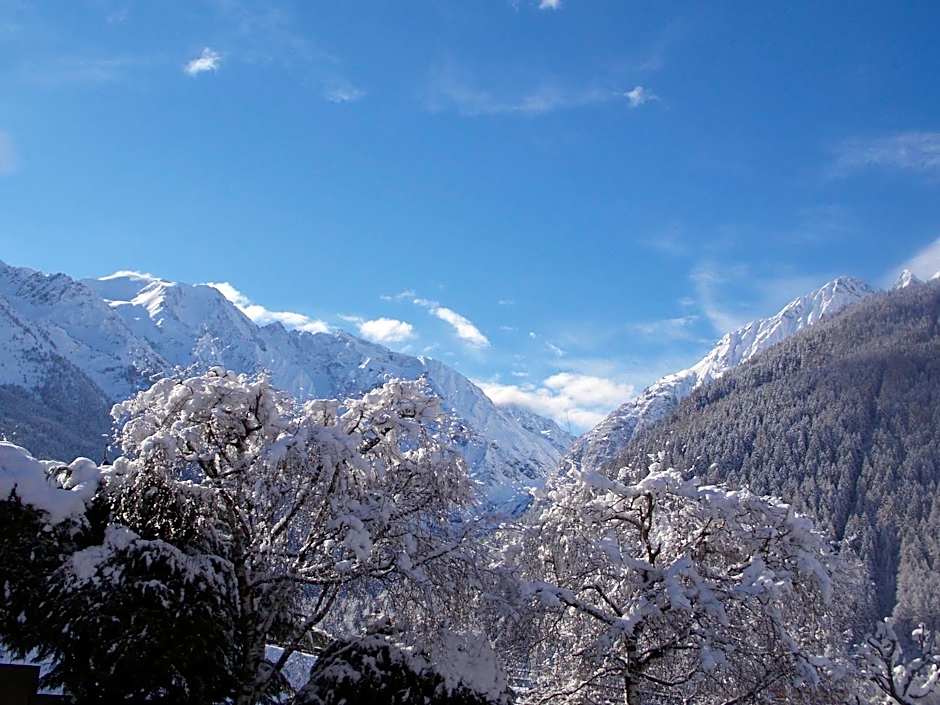 Hotel Veduta dell'Adamello