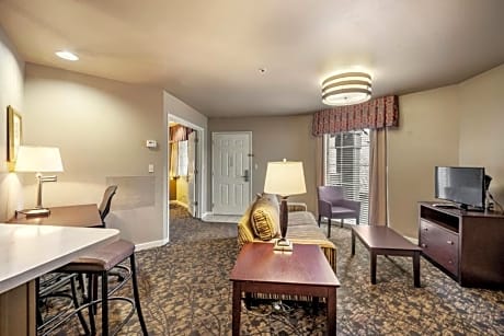 Standard Double Suite