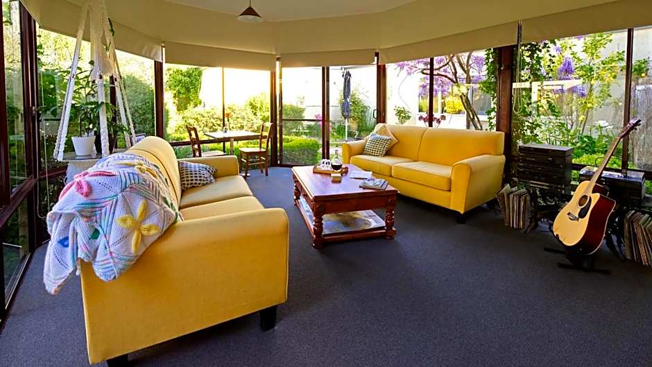 Tranquilles Bed and Breakfast