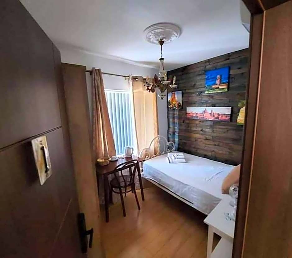 Zdjęcie 1 z 4 — Single Room