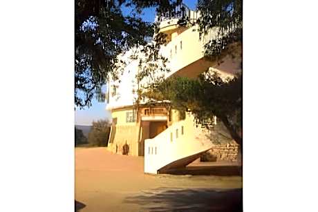Hotel Paraje La Lambra