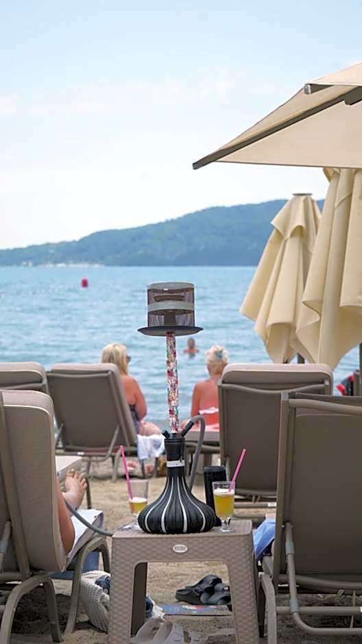 Cle Beach Boutique Hotel