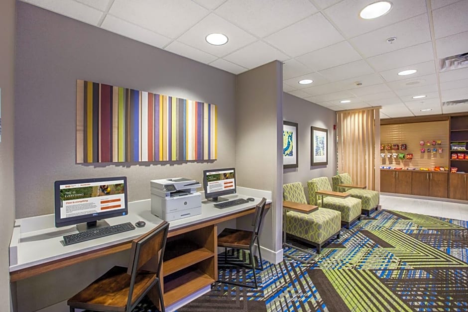 Holiday Inn Express Hastings, an IHG Hotel