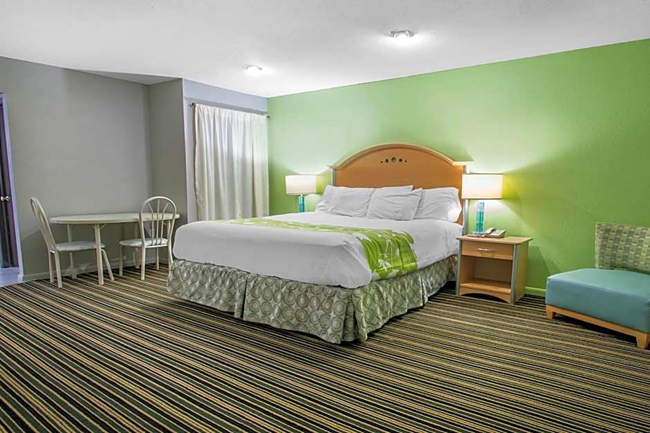 Rodeway Inn & Suites Winter Haven Chain of Lakes