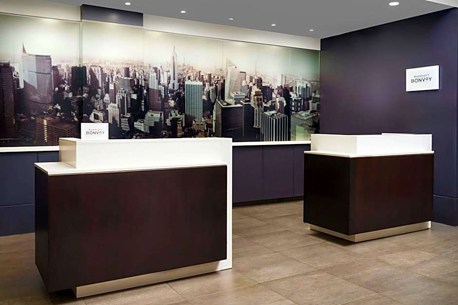 Courtyard by Marriott New York Manhattan/Times Square