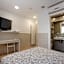 Hostal House