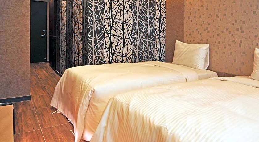 Maple Hotel Second Branch