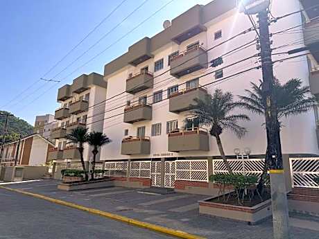 Apto. Ubatuba Praia Grande 2qts 2ban a 100m do mar