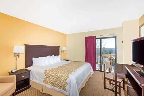 1 King Bed Mobility Accessible Room Non-Smoking