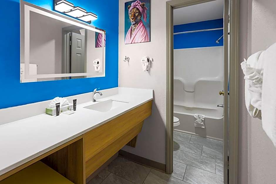 Days Inn By Wyndham Pigeon Forge South