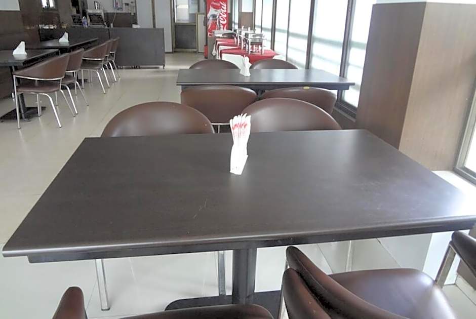 Hotel Adi – Nagpur, OH