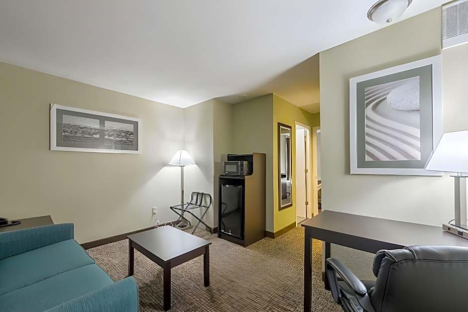 Quality Inn & Suites University Area