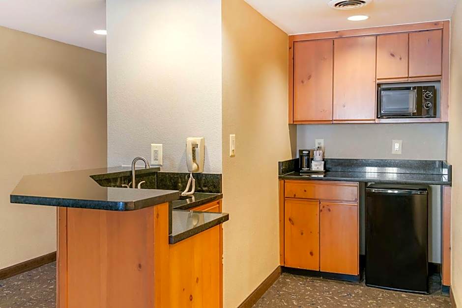 Best Western Greenfield Inn