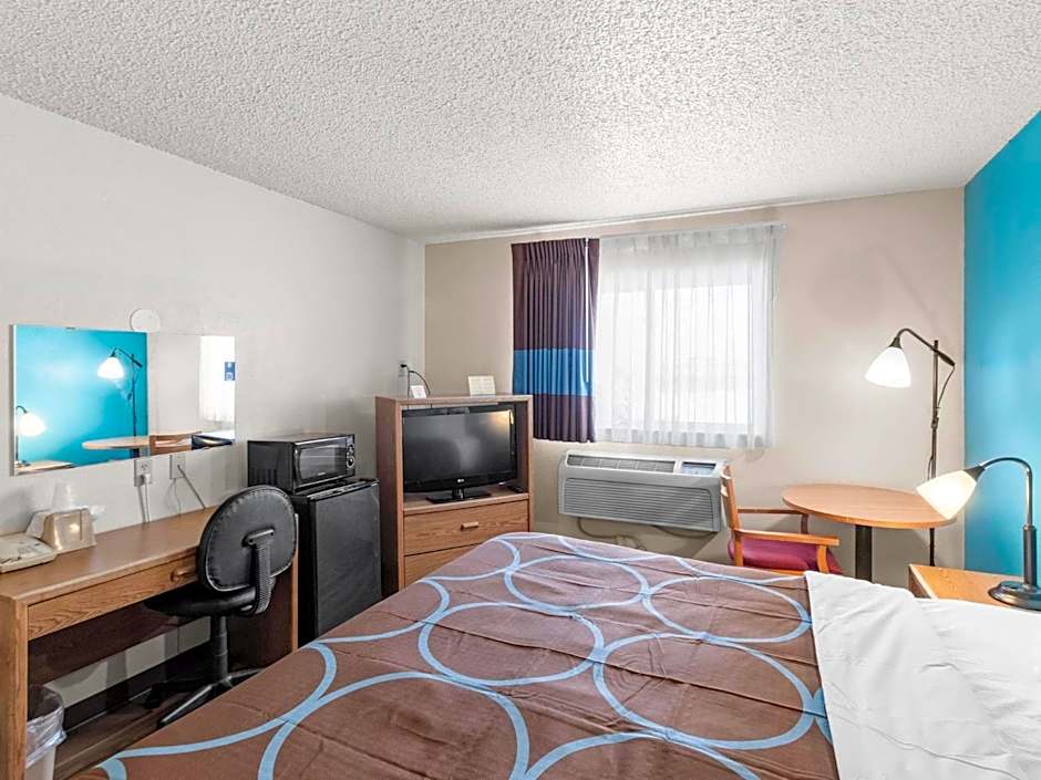 Super 8 by Wyndham Ogallala