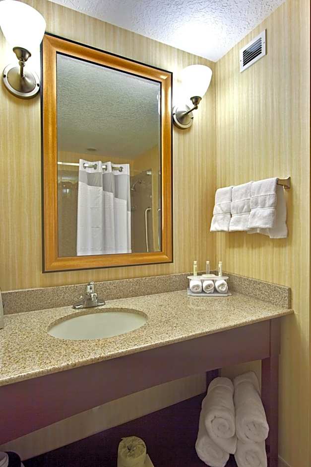 Holiday Inn Express Hotel & Suites Grants Milan By IHG