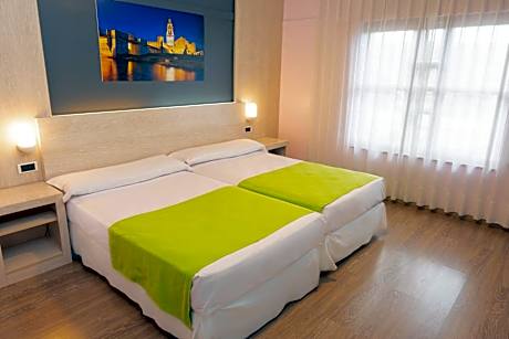 Special Offer - Twin Room with Spa Access