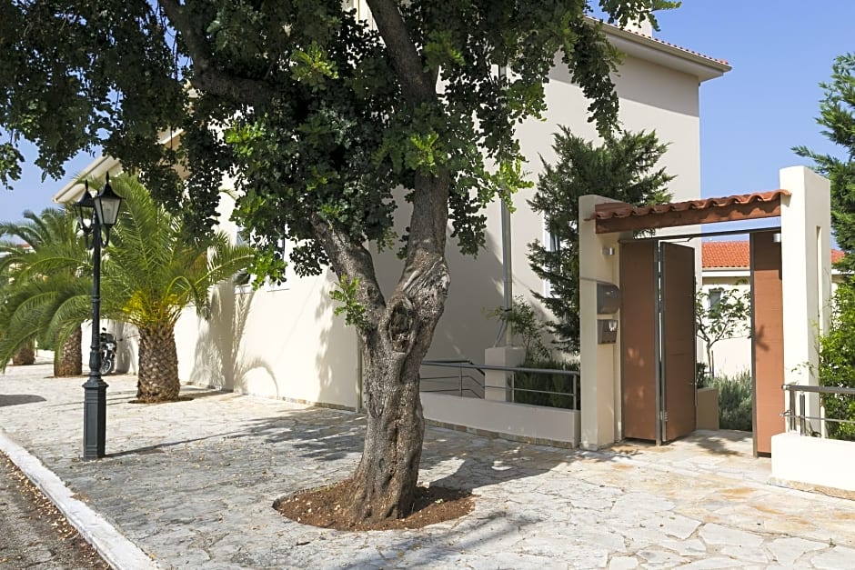 Meliti Waterfront Suites