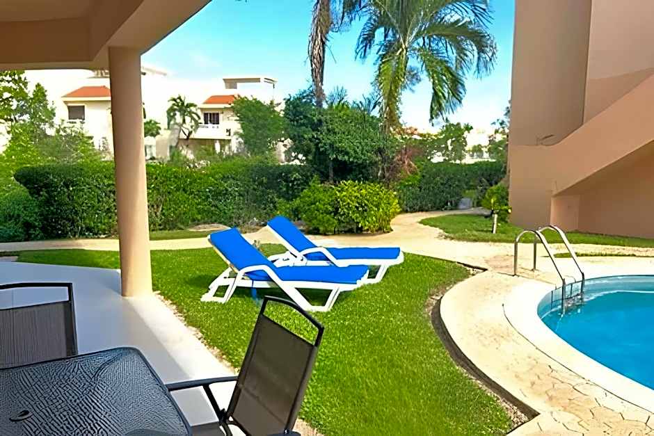 Cozy Place/WiFi/Beach 10 min Walk/Private Pool