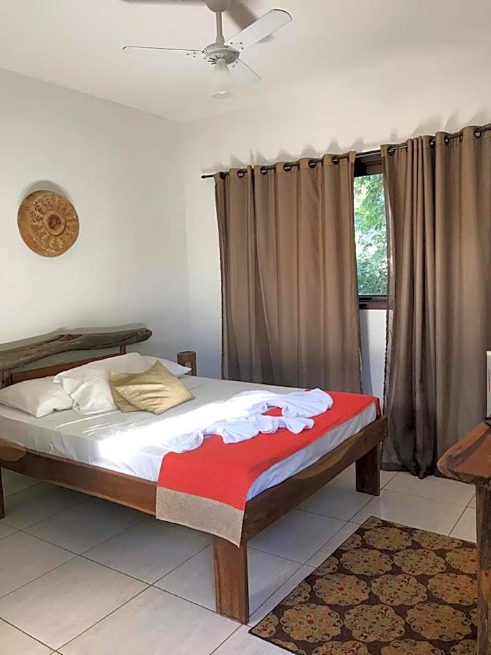 Buddy's Hostel & Pousada Alto Paraiso