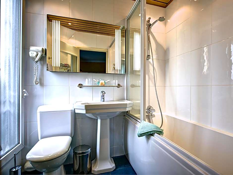 Hotel Du Midi Paris Montparnasse