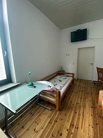 Economy Twin Room