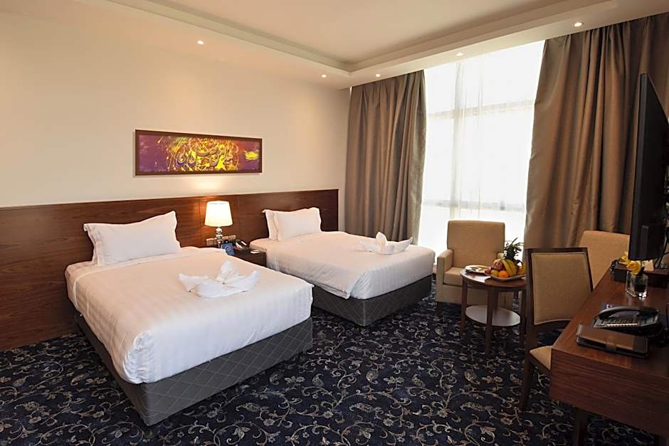 Zaha Al Munawara Hotel