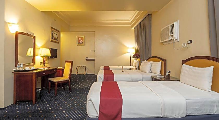 Sarrosa International Hotel And Residential Suites