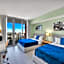 Water View Building With Pool - 5-Min Walk To The Beach - Cozy Studios